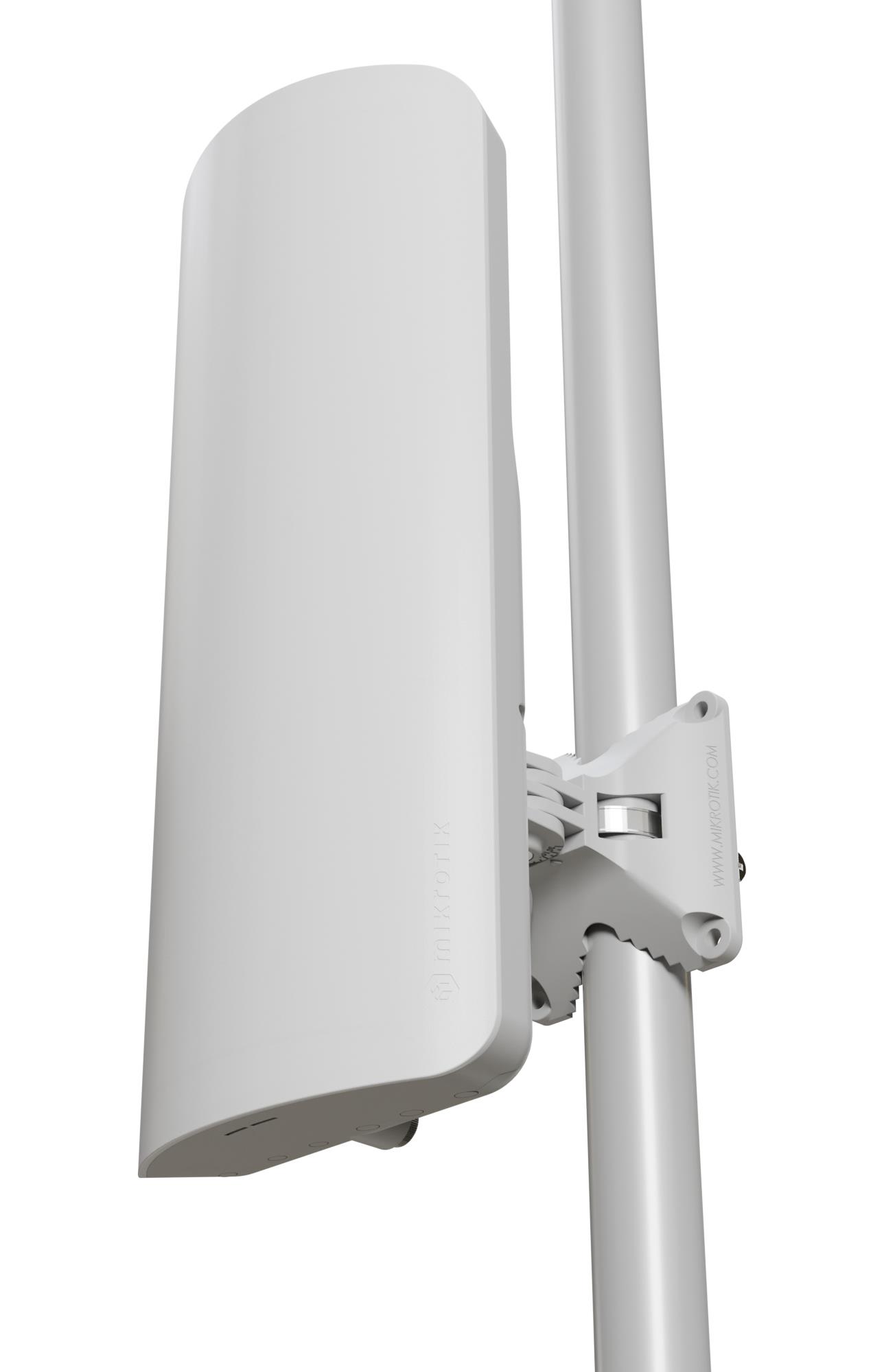e8950679-e2a3-417b-a0f9-72a2bf7d86bb Access Point MIKROTIK 1xLAN ports L22UGS-5HAXD2HAXD-15S - Image 1